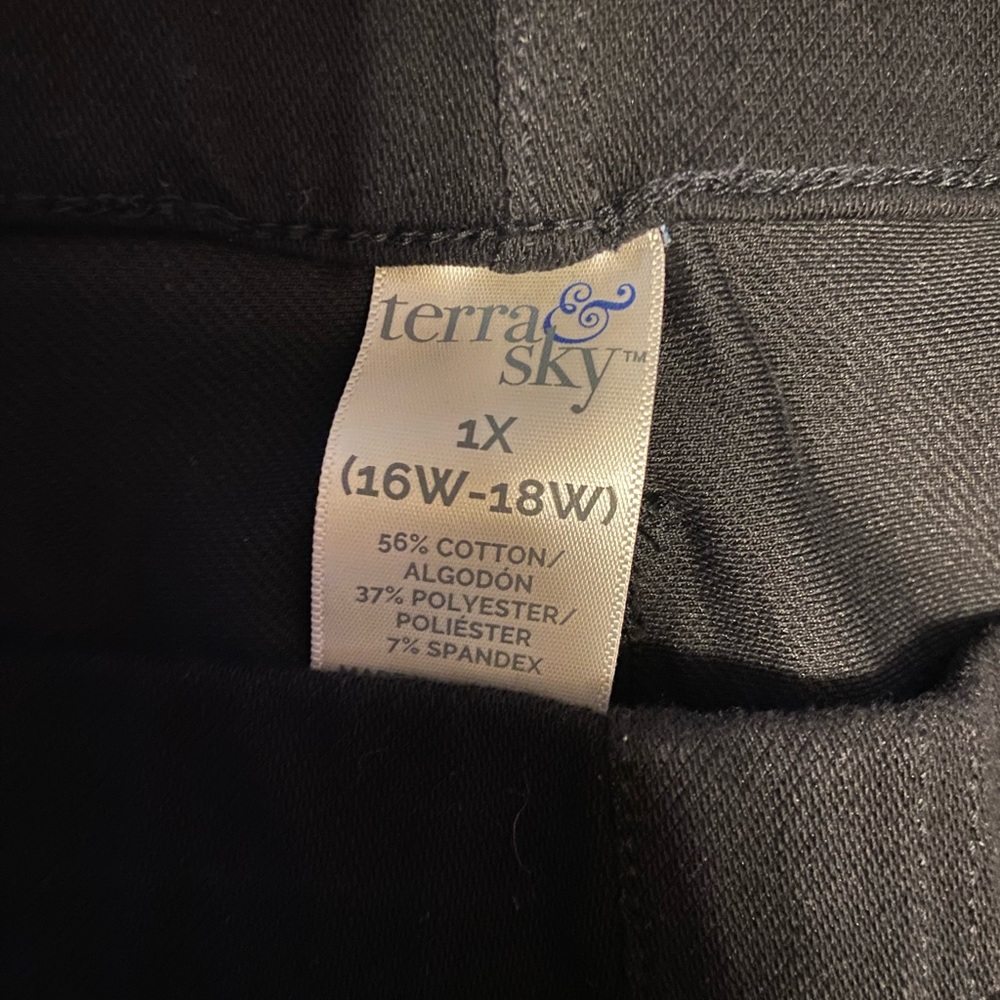 Women’s Terra & Sky Brand Black Stretch Skinny Leg Pants 1X-16W-18W - Picture 2 of 2